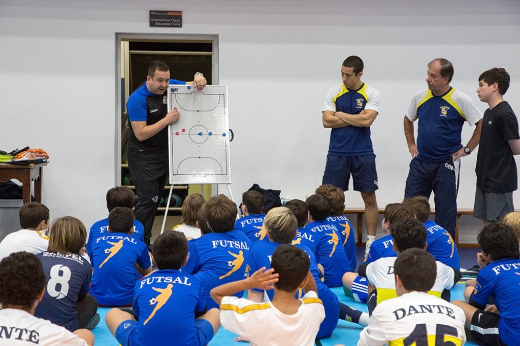 Projeto Futsal Sesc participa do Curso do André Bie Técnico do Corinthians Futsal